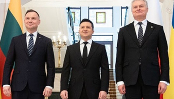 Президент Польши заявил, что санкции могут заблокировать возможность путешествий для россиян